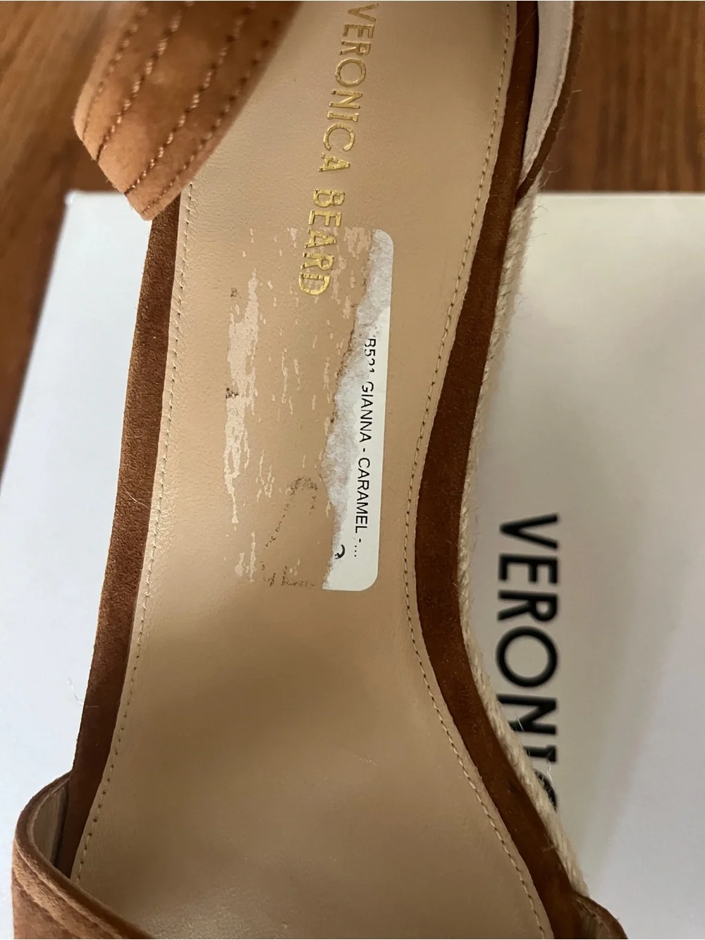 New Veronica Beard Caramel Gianna Sandals   Size 9.5